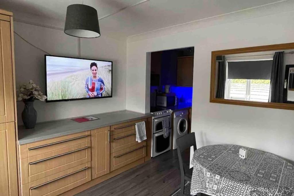 Cayton Village Hide Away Buitenkant foto