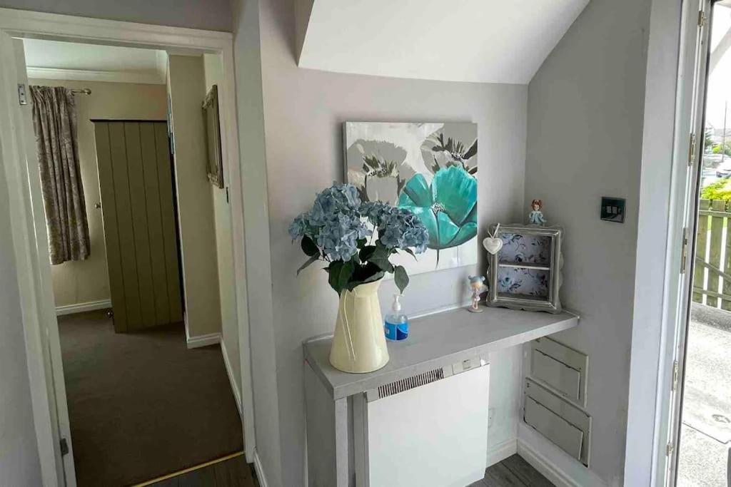 Cayton Village Hide Away Buitenkant foto